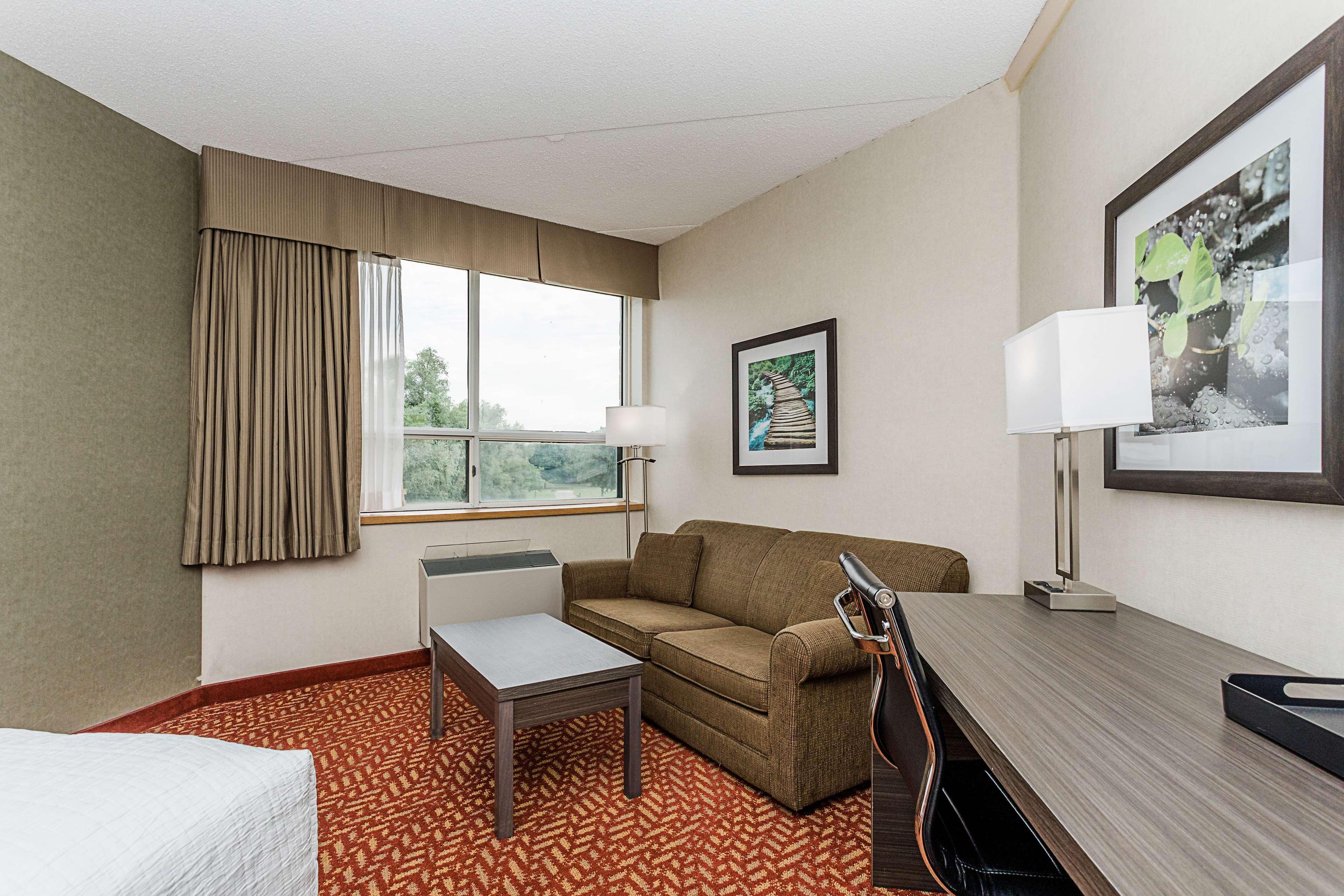 Best Western Inn On The Bay Owen Sound Bagian luar foto