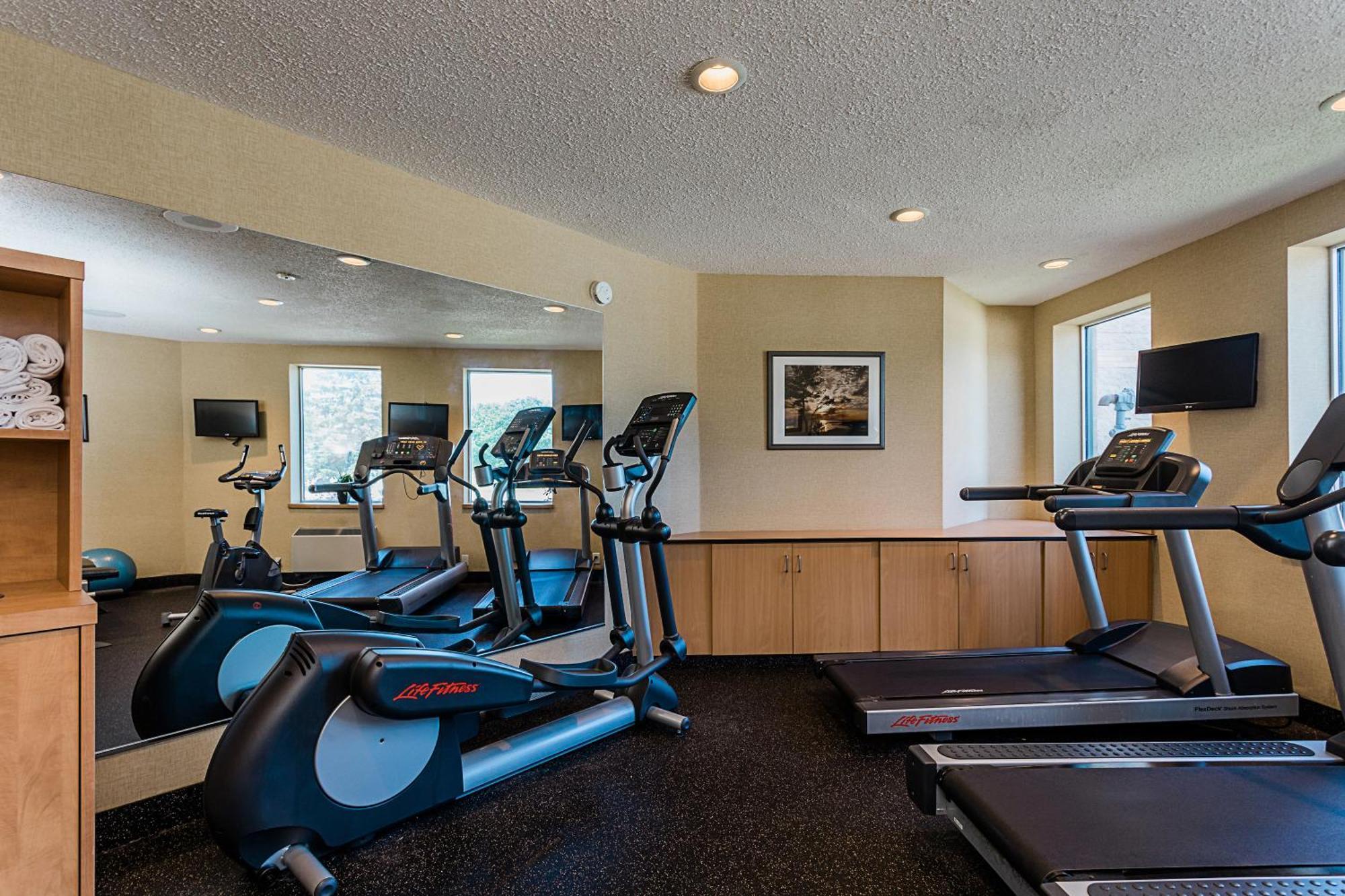 Best Western Inn On The Bay Owen Sound Bagian luar foto