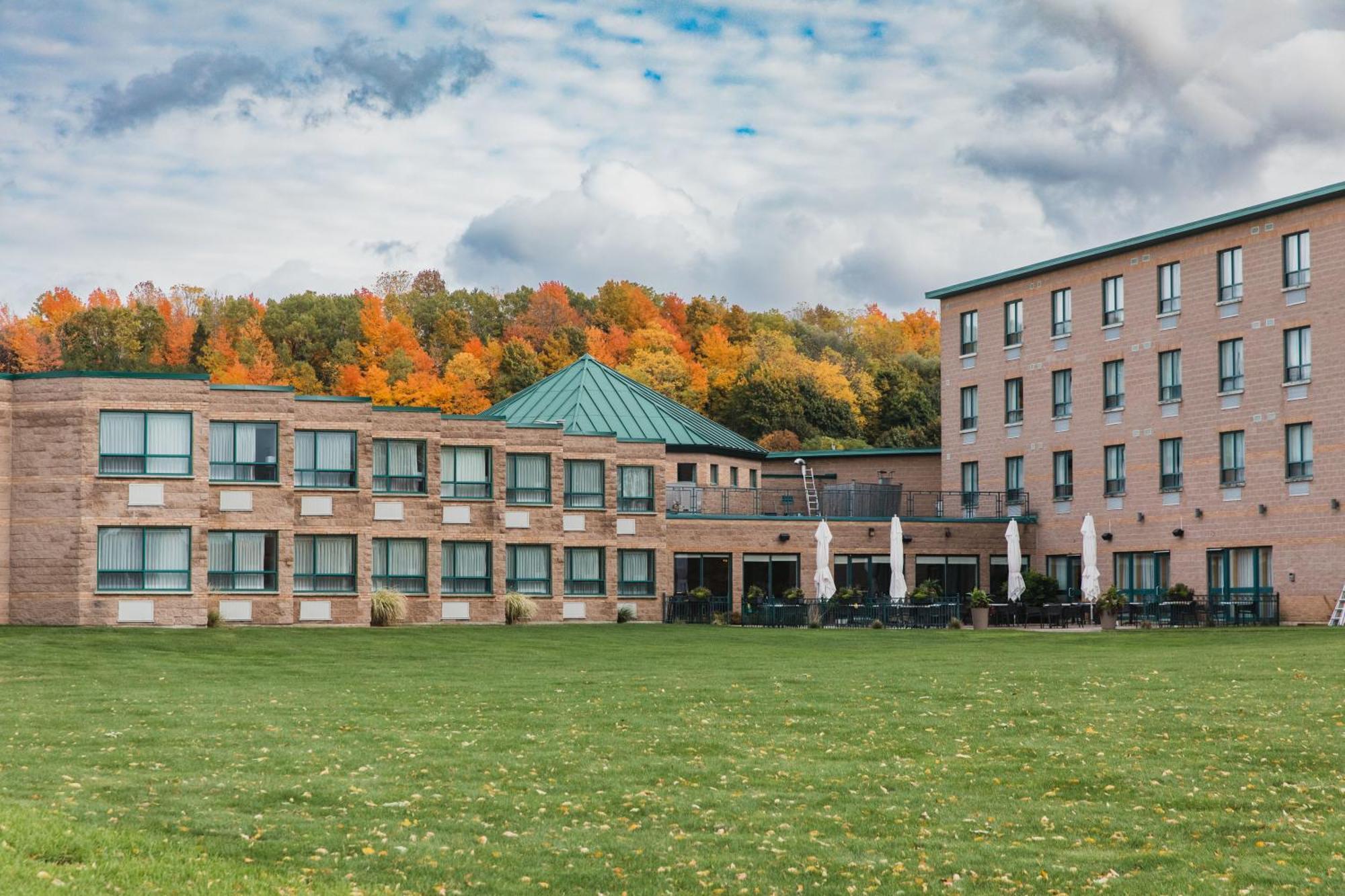 Best Western Inn On The Bay Owen Sound Bagian luar foto